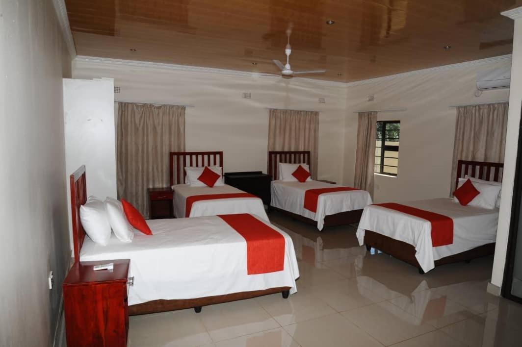 Pillacol Guest House 维多利亚瀑布 外观 照片